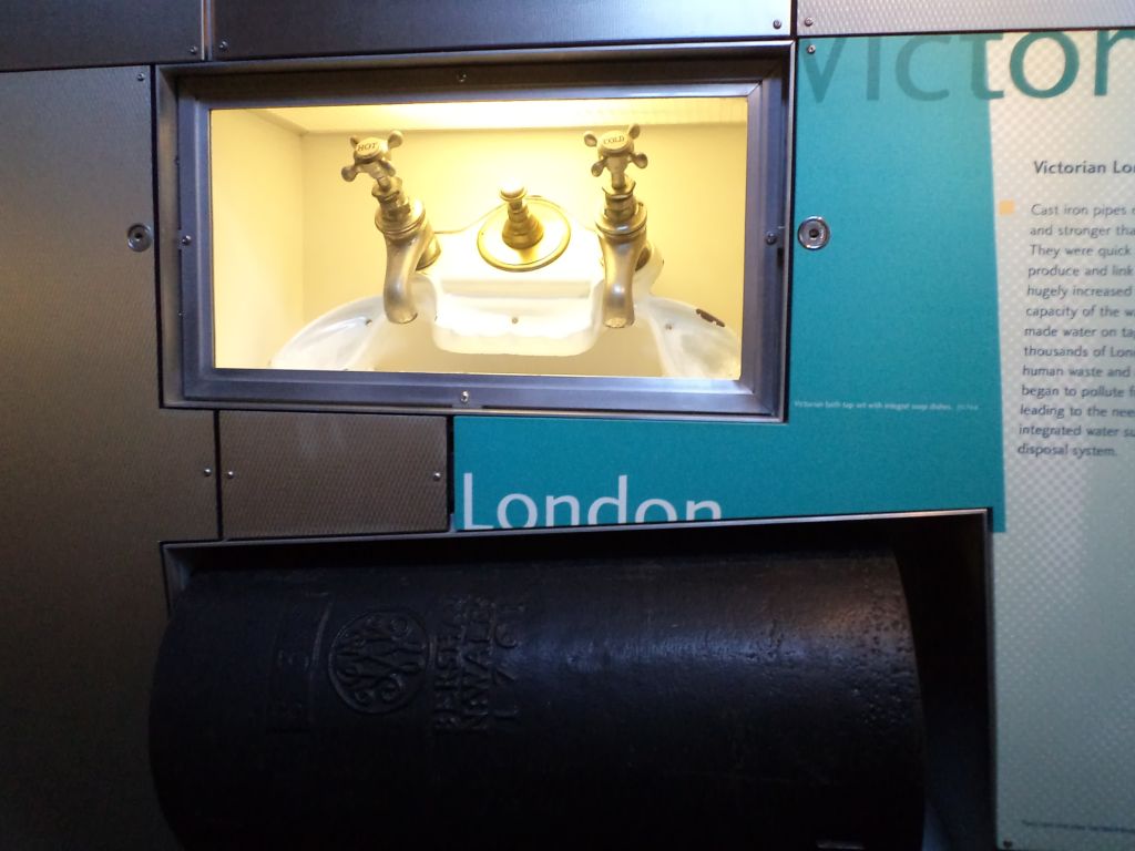 Лондон - рай для стимпанкера. Стим-музей в Кьюбридже. (Фото 2)